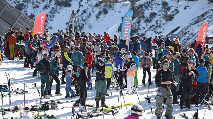 Kasberg kocht: Über 2.000 Besucher feiern Genuss-Tour am Berg bei Sonnenschein und bester Stimmung