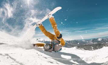 Skiunfall im Kleinwalsertal: Kind nach Kollision auf Piste verschwunden