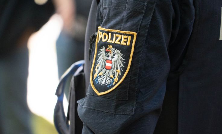 Polizei fahndete in Tirol (Foto: CreativeIvan/adobe.stock.)