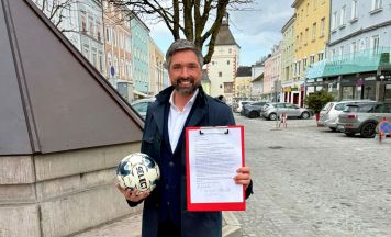 Budget Vöcklabruck vertagt: Polit-Krach im Gemeinderat nach überraschendem ÖVP-Antrag eskaliert