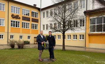 Schulstandort Bad Goisern: Entscheidung vertagt – Fokus auf moderne Volksschule