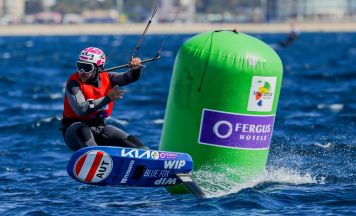 Kite-Star Valentin Bontus: Doppelsieg trotz schwieriger Wind-Kapriolen