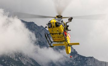 Traktor-Unfall in Thörl: Achtjähriger schwer verletzt – Großvater stark alkoholisiert