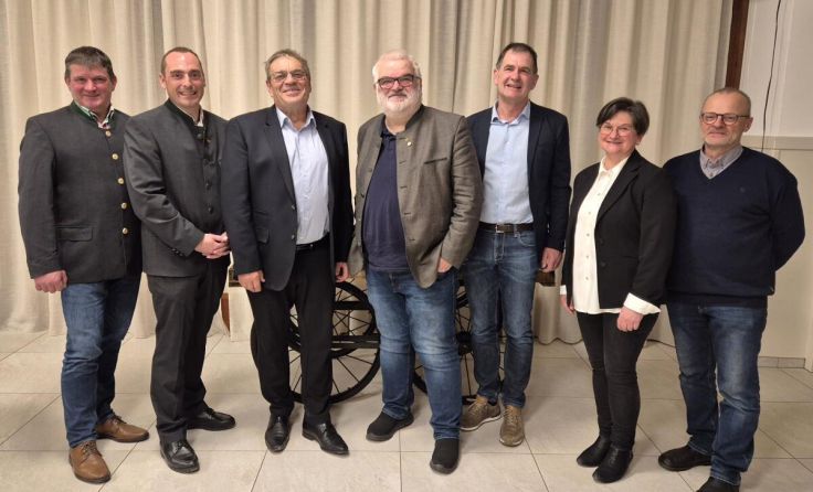 Verantworliches beim Frankenburger Würfelspiel (Foto: Marktgemeinde Frankenburg)