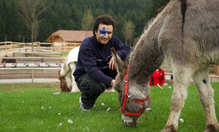 COSMÓ zu Besuch auf Gut Aiderbichl. (Foto: Marcel Schweiger)