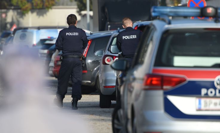 Polizeieinsatz bein Mittelschule in der Steiermark (Foto: Spitzi -Foto)