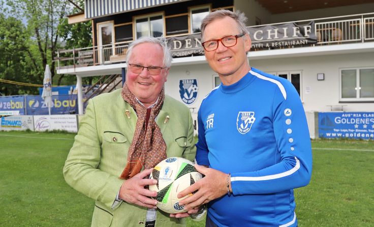 Präsident Josef Zeppetzauer mit Trainer Peter Halada (Foto: Hörmandinger)