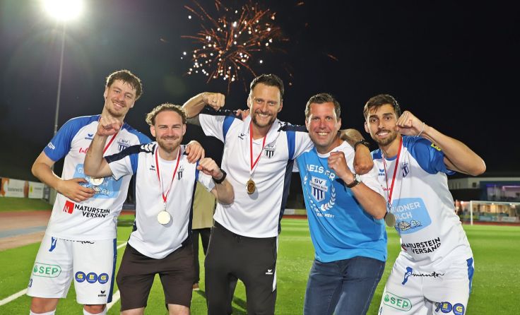 Meisterfeier und Abschied beim SV Gmundnermilch (Foto: Hörmandinger)