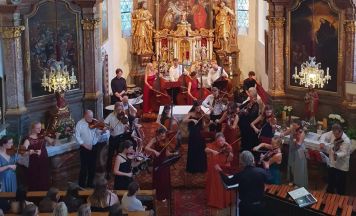 Klassikgenuss in Zell am Moos: Pfarrkirche wird zum Konzertsaal