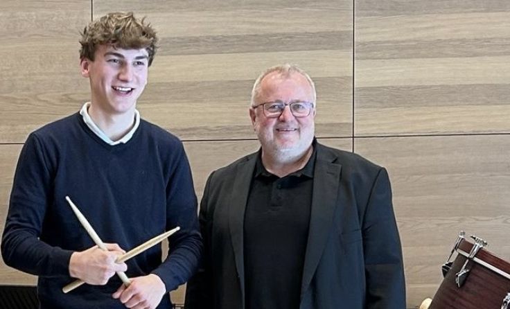 Nikolaus Lüzlbauer Schlagzeuglehrer Thomas Neuböck (Foto: privat)