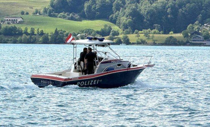 Motorboot-Streife der Polizei auf dem Attersee (Foto: privat)