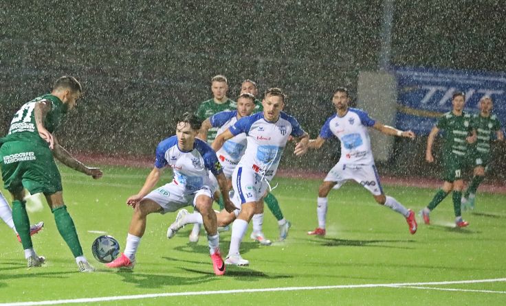 Gmunden verliert Fußball-Klassiker gegen Micheldorf (Foto: Hörmandinger)