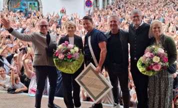 Andreas Gabalier zu Tränen gerührt: Goldene Gams in Kitzbühel