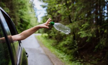 Müll im Urlaub: Diese Strafen drohen in der Schweiz