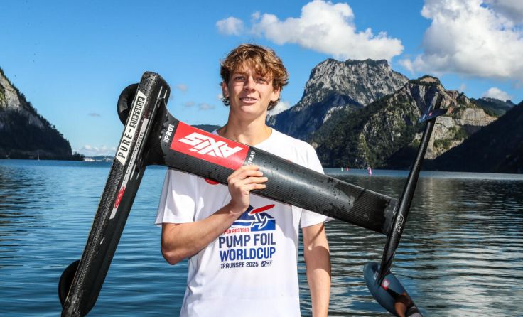 Jurij Scheibler beim Upper Austria SFT Pump Foil World Cup Traunsee (Foto: PROFS/Hörmandinger)