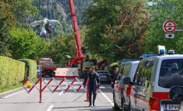 Flugzeugabsturz im Attersee: Wrack mit Todesopfern geborgen