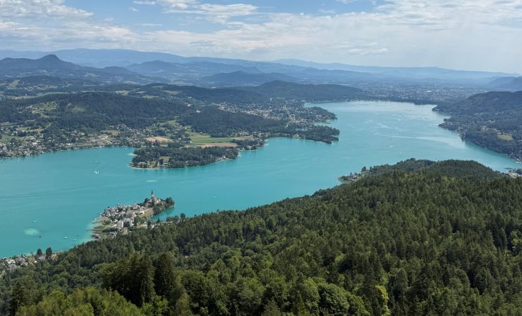 Blick vom Pyramidenkogel auf den Wörthersee in Kärnten (Foto: Tom Leitner)