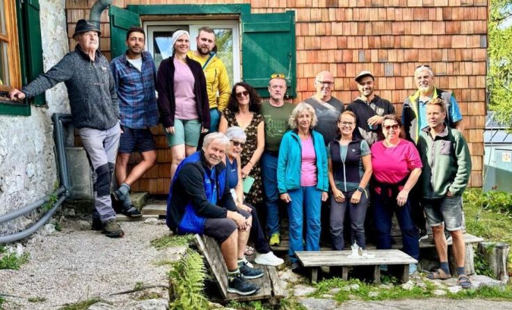 Helfer beim Hochkogelhaus (Foto: Naturfreunde Ebensee)