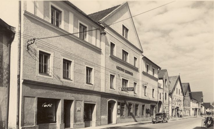 Der heutige Attergauhof war im Jahr 1955 der Gasthof Seiringer (Foto: Archiv Attergauhof)