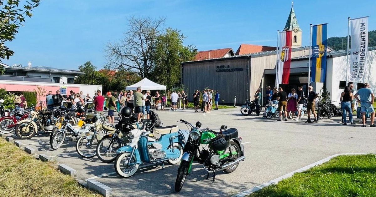 Puch cult at Lake Attersee: Bach Angels embark on a grand tour