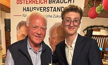 Frank Stronach spricht über Wirtschaft und Zukunft der Bauern