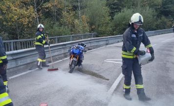 Motorräder kollidieren im Weißenbachtal – Fahrer bleiben unverletzt