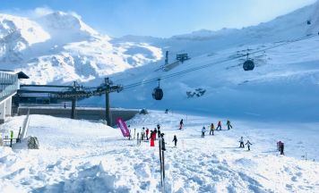 Hintertuxer Gletscher: Bub (14) stürzt 30 Meter in die Tiefe
