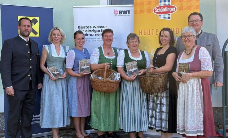 Kochbuch-Präsentation in Desselbrunn (Foto: Gemeinde Desselbrunn)