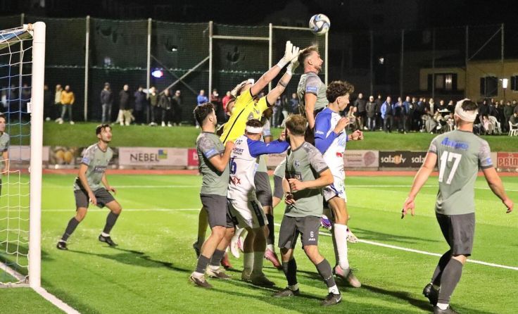 Fußballspiel Gmunden gegen Bad Ischl (Foto: Hörmandinger)