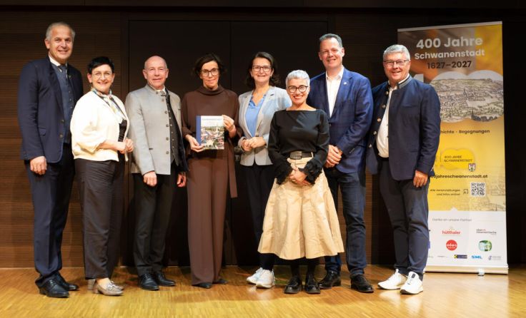 Stadtchronik undJubiläumsprogramm 2027 präsentiert (Foto: Julia Schwarzlmüller)