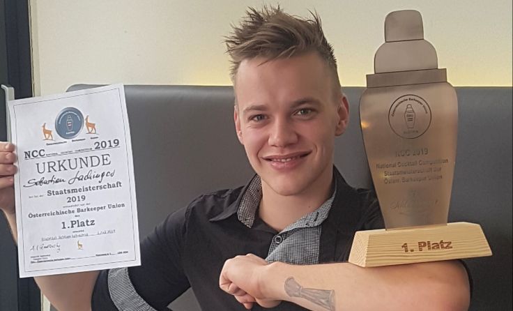 Sebastian Lachinger ist Barkeeper mit Leib und Seele. Foto: Sonja Hainy/Spa Hotel Bründl