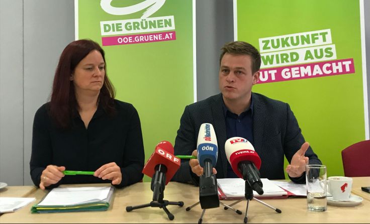 Landesgeschäftsführerin Ursula Roschger und Landessprecher Stefan Kaineder. Foto: Grüne OÖ