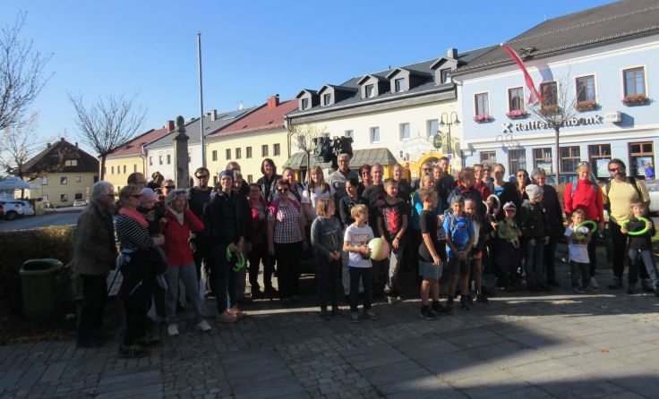 Gemeinsam wurde nach Pelmberg gewandert. Foto: Gesunde Gemeinde Hellmonsödt