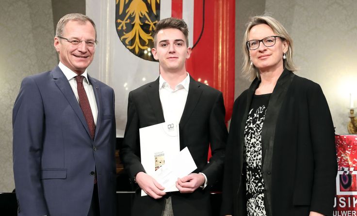 Jakob Grasböck wurde geehrt. Foto: Land OÖ/Ehrengruber