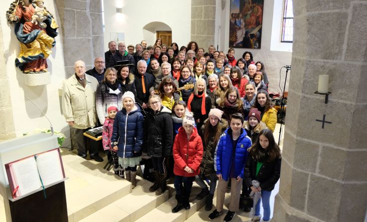 Die Gallus-Singers bestehen aus mehreren Generationen. Foto: Raimund Stummer