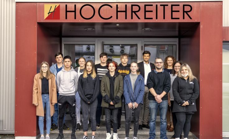 Die elf neuen Lehrlinge. (Foto: Hochreiter-Holding)