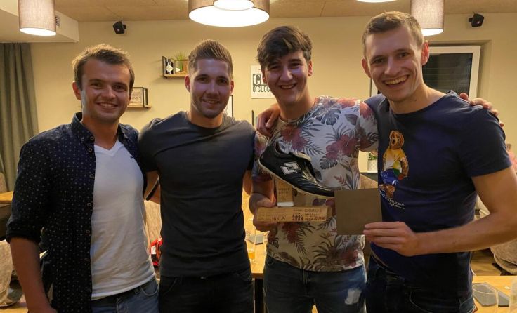 Einen Abend lang wurde um den "Wanderfußballschuh" gezockt. (Foto: JVP Altenberg)