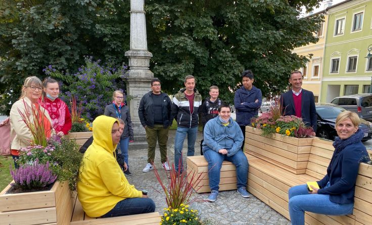 Das neue Begegnungsbankerl soll ein Ort des Zusammenkommens sein. Foto: PROGES