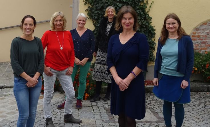 Die Mitarbeiterinnen in Rohrbach-Berg stehen mit Rat und Tat zur Seite. Foto: ALOM