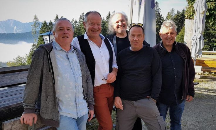 Die „Smart Love Junkies“ sind eine Coverband. (Foto: SLJ)