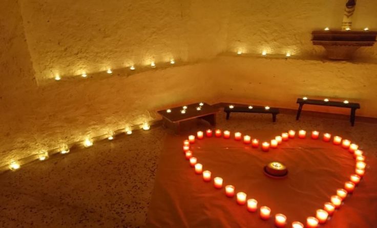 Kerzenlichter im Kirchenschiff Foto: privat