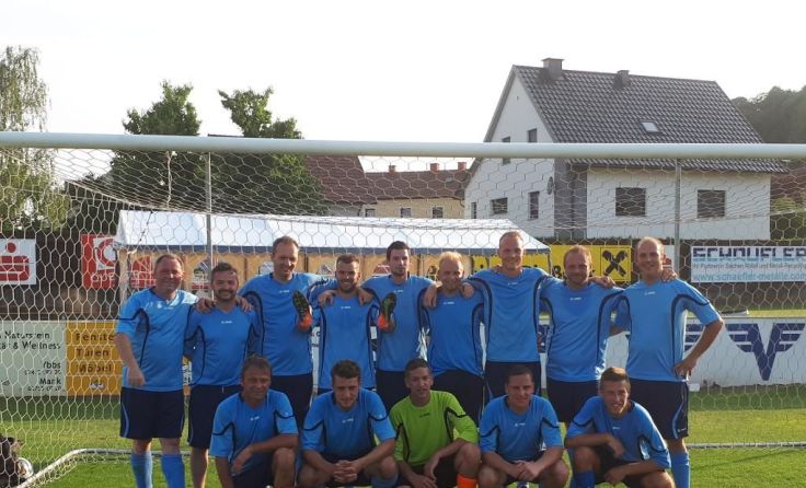 Die Fußballmannschaft des Justizsportvereins Suben (Fotos: JVA Suben)
