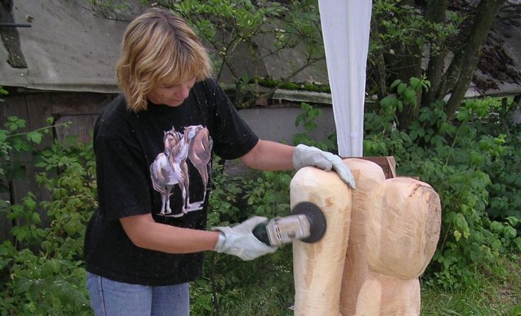 Im Schloss Zell findet ein Holzbildhauer-Workshop statt. (Foto: Michael Willnauer)