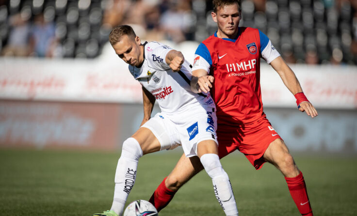 Christoph Monschein (l.) beim Duell gegen Heidenheim. (Foto: GEPA pictures)