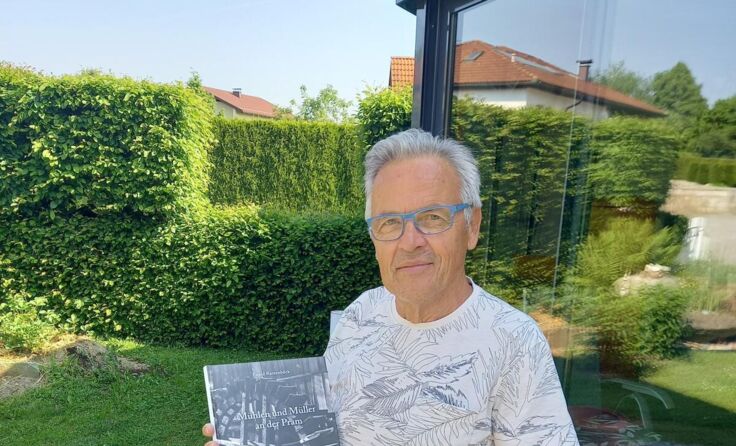 Ewald Ratzenböck hat das Buch „Mühlen und Müllner an der Pram“ geschrieben. (Foto: Tarabic)