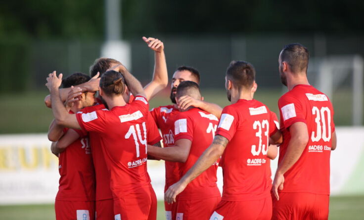 Die Ostermiethinger Kicker wollen gegen Schalchen jubeln. Foto: Scharinger (Foto: Scharinger)
