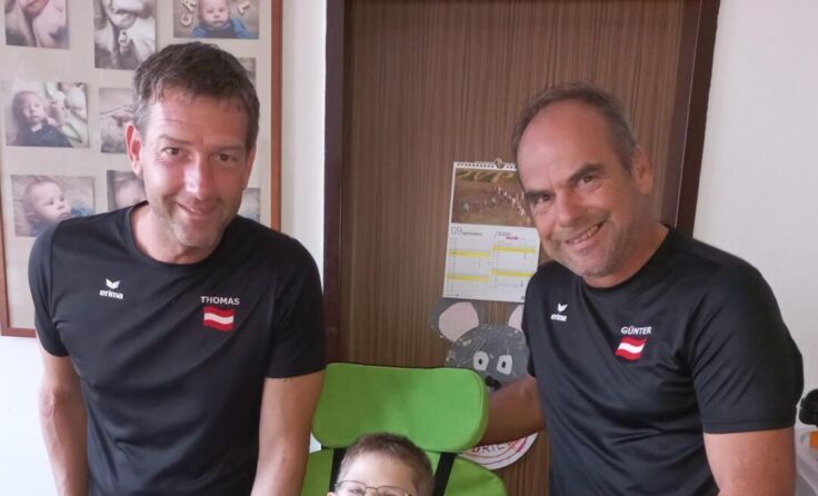 Thomas Schererbauer (l.) und Günter Dieplinger (r.) mit Daniel Gruber (Foto: Schererbauer)