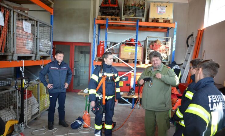54 neue Feuerwehrmänner Die Teilnehmer waren mit viel Engagement dabei. (Foto: BFKDO Schärding)