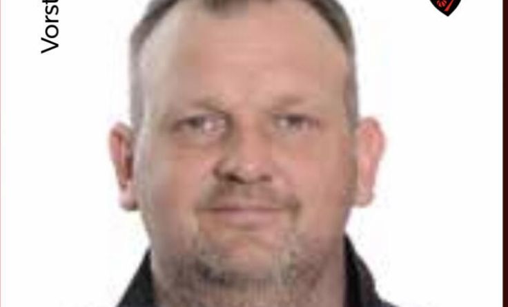 Ein Sticker des Schärdinger Jugendleiters Fredy Rigler (Foto: SKS)
