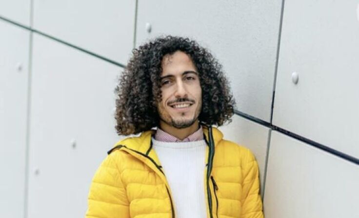 Schriftsteller Omar Khir Alanam (Foto: ulrik-holzel-presse)